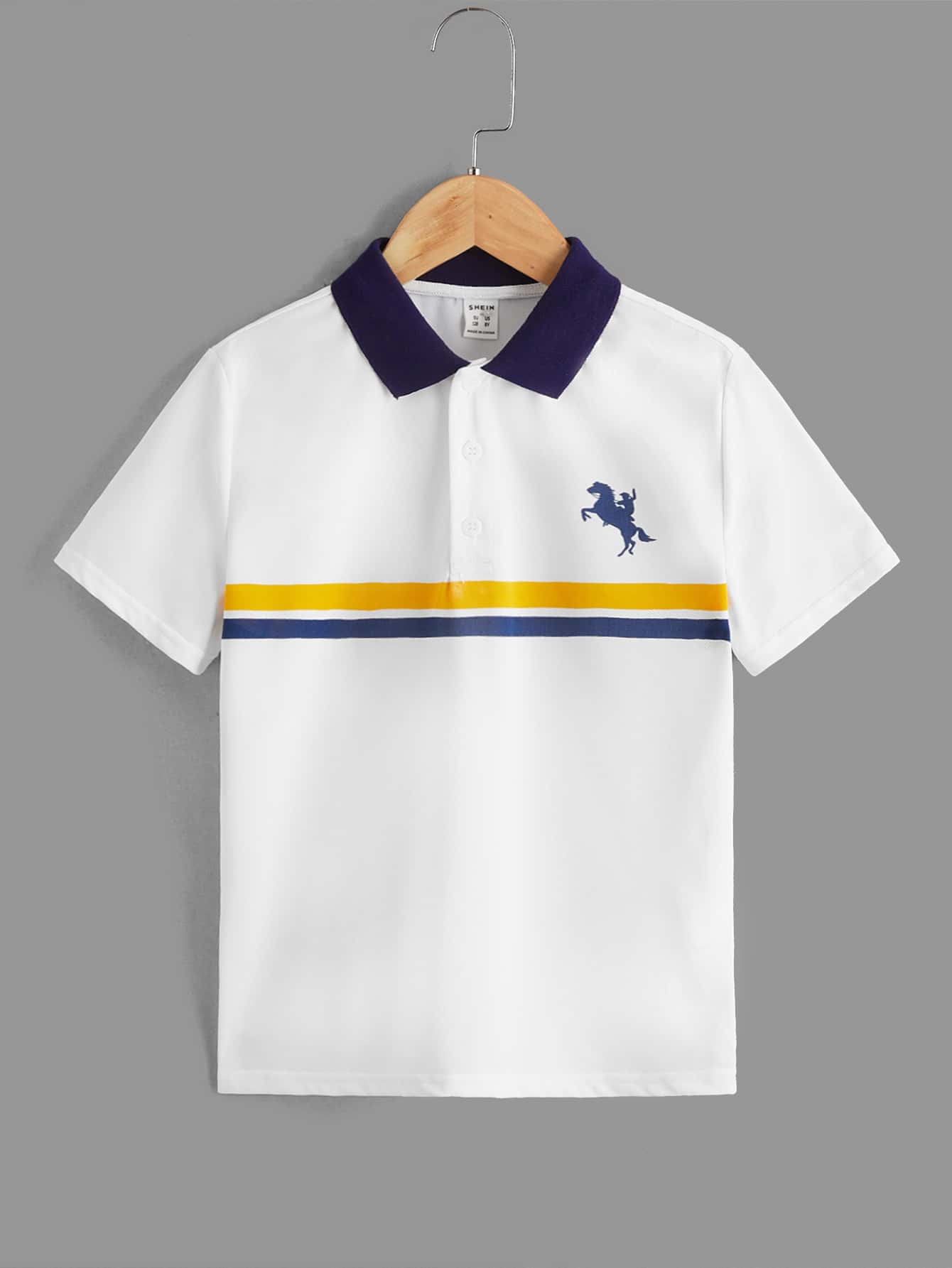 SHEIN 男孩馬和人像圖案拼接領POLO衫