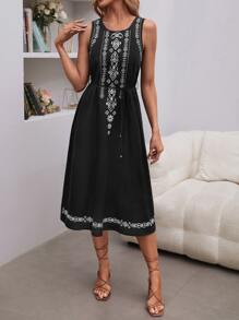 EMERY ROSE Geo & Floral Embroidery Belted Dress