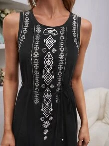 EMERY ROSE Geo & Floral Embroidery Belted Dress