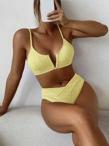 SHEIN Swim Conjunto de bikini texturizado Sujetador con aros en V y traje de baño de 2 piezas con parte inferior estilo hipster - Amarillo - Ver 1