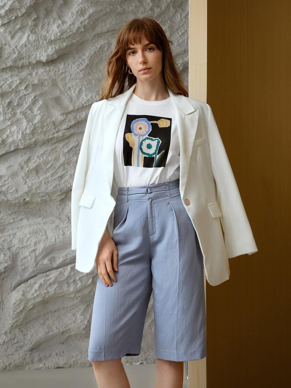LINEN BELTED BERMUDA SHORTS