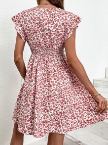 SHEIN Frenchy 滿版印花腰部打褶蝴蝶袖連衣裙 - 白色 - 查看 2