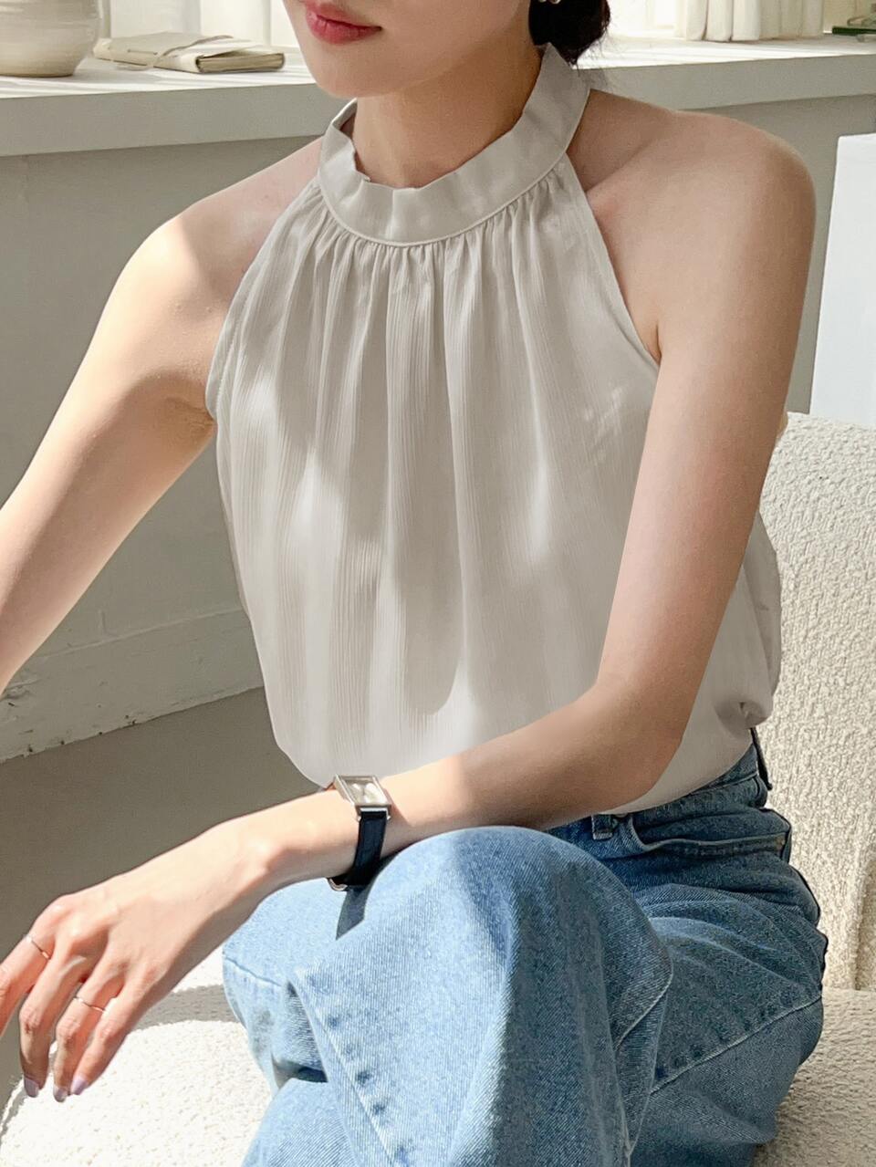 Solid Keyhole Back Sleeveless Blouse