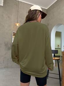 SHEIN Unity Camiseta de hombros caídos de onda & con estampado de slogan - Verde militar - Ver 2