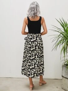 SHEIN Clasi Graphic Print Wrap Knot Side Dress - Black - View 2