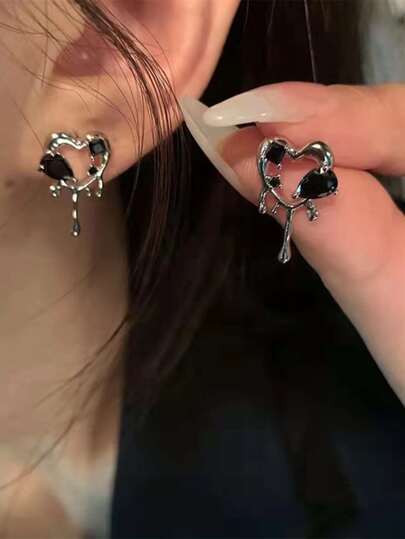 Goth Rhinestone Detail Heart Shaped Stud Earrings