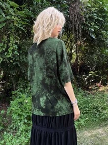 ROMWE PUNK Grunge Figure Graphic Tie Dye Drop Shoulder Tee - Dark Green - View 2