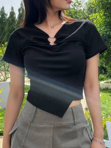 DAZY Áo thun hở vai họa tiết trái tim, áo crop top nữ - màu đen - Xem 1