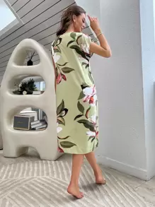 花卉印花 V 形剪裁蝙蝠袖睡衣睡裙