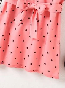 Meninas pequenas Vestido com cinto Impressão de coração em todas as partes Manga dolman