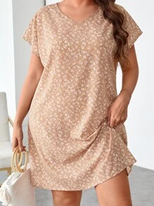 SHEIN LUNE 大碼碎花V領洋裝