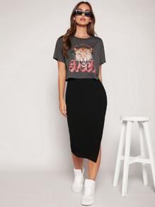 SHEIN EZwear Leopard & Slogan Graphic Drop Shoulder Tee & Split Thigh Skirt - Multicolor - View 3