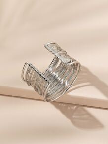 Braccialetto aperto scavato