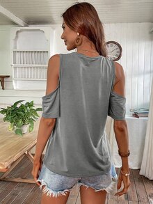 SHEIN LUNE Slogan Graphic Cold Shoulder Tee - Grey - View 2
