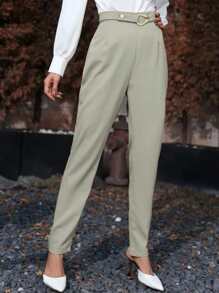 Modelyn Pantalones cónicos de talle alto con botón
