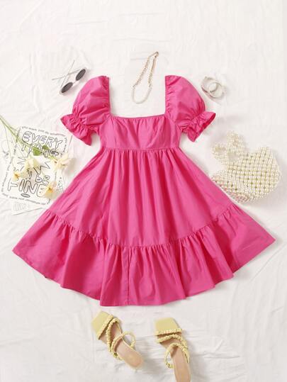 Robe à col carré à manches bouffantes à volants