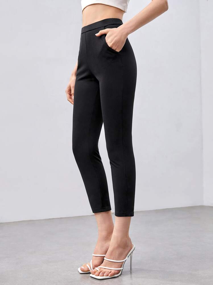 EMERY ROSE リサイクル・ポリエステル ハイウェスト 腰ポケット スキニーパンツ - ブラック - 見る 3