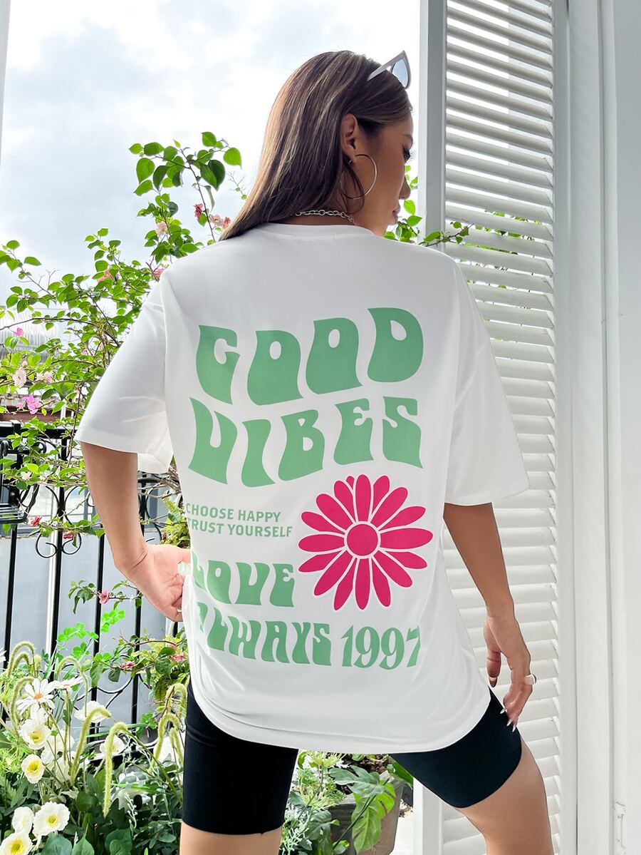 SHEIN Unity Camiseta de hombros caídos con estampado floral con slogan - Blanco - Ver 1