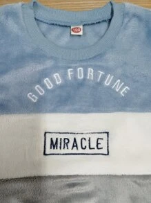 SHEIN Genkimix Kids 男孩色塊字母刺繡絨面套衫和褲子套裝 - 彩色 - 查看 4