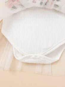 SHEIN Baby Girl Floral Embroidery Mesh Overlay Cami Bodysuit - White - View 5