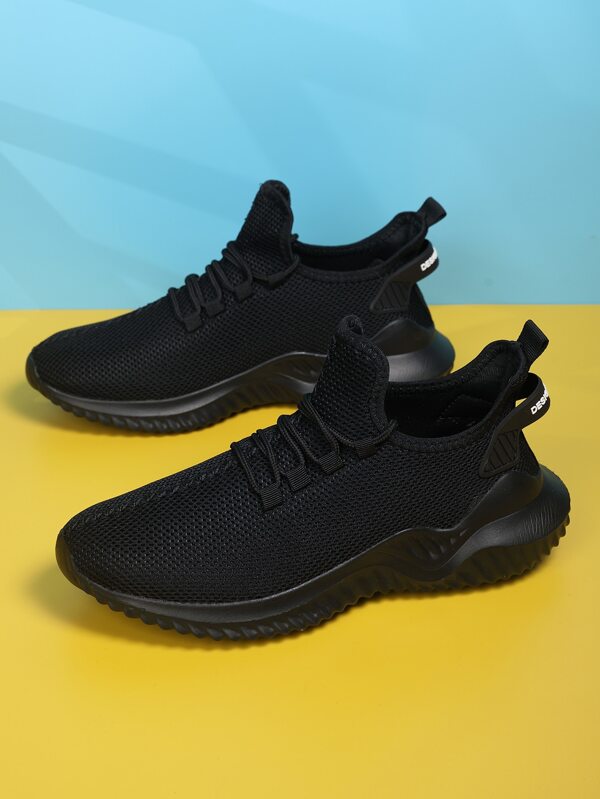 2025 New Summer Breathable Mesh Lightweight Leisure Versatile Casual Running Sporty Sneakers For Youth