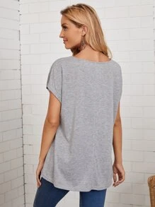 EMERY ROSE V領紐扣細節T恤