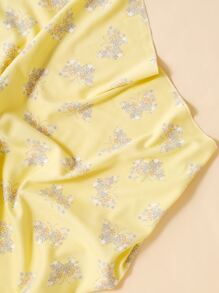 momscare 两件套舒适婴儿套装，包含一条蝴蝶图案襁褓毯和一个可爱的蝴蝶发带，可用作婴儿背巾毯、舒缓图案襁褓毯、婴儿浴巾、婴儿车罩毯，适合新生儿和婴幼儿。可爱的婴儿毯和发带设计，是送给女宝宝的甜蜜温暖礼物，适合居家和旅行使用。 - 彩色 - 查看 2