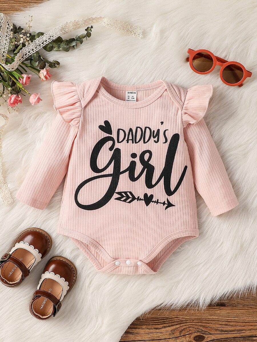 Đứa bé gái Đồ họa Trái tim & Chữ cái Viền Ruffle Áo liền quần chặt - Hồng - Xem 1