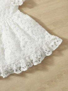 SHEIN Bebé Vestido con bordado floral de malla de manga farol bajo con fruncido - Blanco - Ver 3