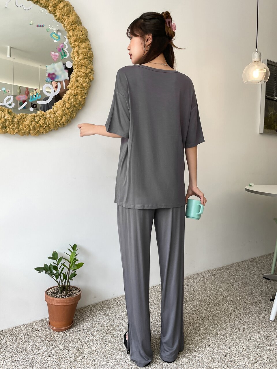 Solid Tee With Pants Pajama Set