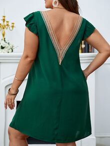 SHEIN LUNE 大碼拼接水溶蕾絲V型露背蝴蝶袖直筒洋裝 - 墨綠色 - 查看 6