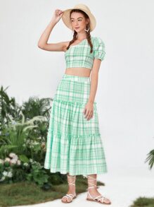 SHEIN MOD 格紋單肩泡泡袖短款上衣和荷葉邊半身裙