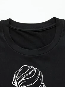 SHEIN LUNE Plus Floral & Figure Graphic Tee - Black - View 5