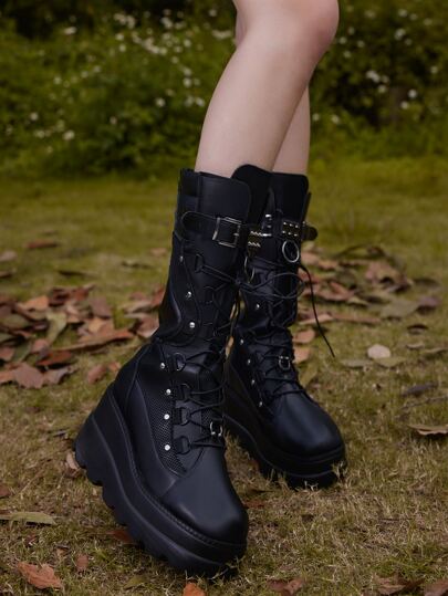 Goth جزمة برقبة طويلة برشام مع بديكور مشبك رباط امامي كعب منحدر