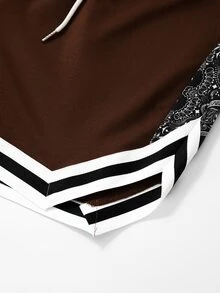 Manfinity Campus Court Aesthetic Post--Men Contrast Paisley Side Seam Drawstring Waist Shorts - Coffee Brown - View 3