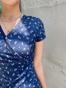 DAZY Ditsy Floral Surplice Neck Dress - Navy Blue - View 6