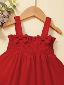 SHEIN Bébé Fille Robe À Fines Brides Froncé À Nœud Papillon - Rouge - Voir 3
