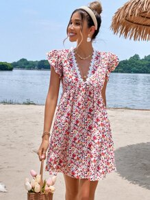 SHEIN Frenchy 碎花鏤空蕾絲花邊蝴蝶袖洋裝