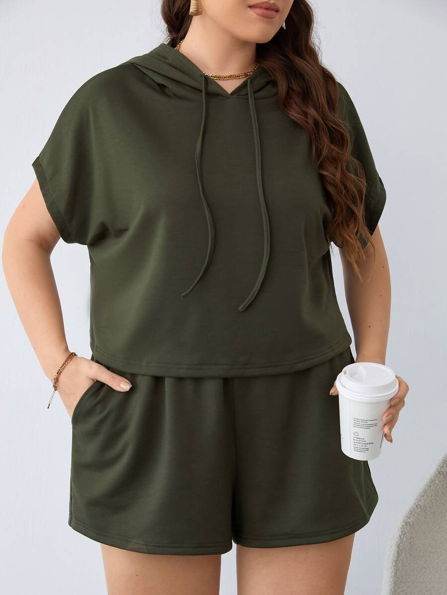 Shorts con camiseta de manga murciélago con cordón con capucha - Verde militar - Ver 1