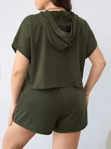 Shorts con camiseta de manga murciélago con cordón con capucha - Verde militar - Ver 2