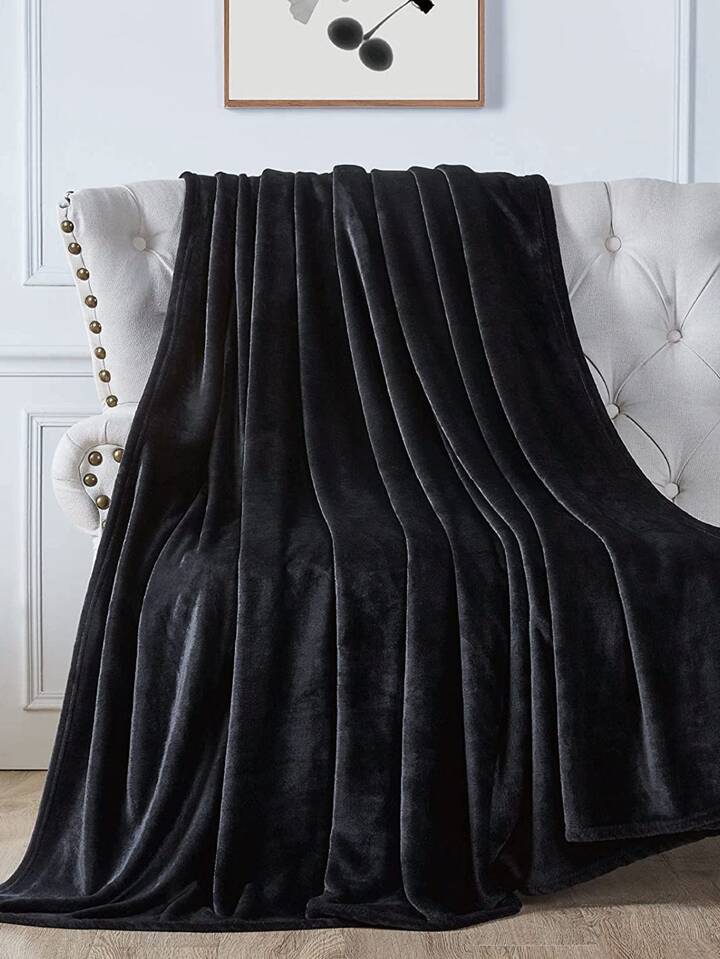 Minimalist Solid Blanket, Black Simple Polyester Soft Warm Plush Sleeping  Blanket For Bedroom | SHEIN UK