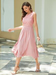 拼接水溶蕾絲網紗A字連衣裙 - 粉色 - 查看 1