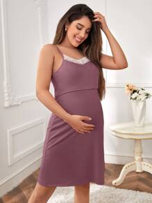 SHEIN 孕妇花卉蕾丝边睡袍及吊带裙，适合妈妈们秋冬穿着