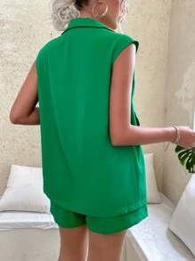 Chiquease Lapel Neck Single Button Vest Blazer & Shorts - Green - View 2