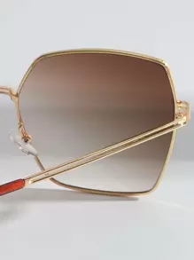 1pc Women's Metal Geometric Oversized Sunglasses, Face Flattering For Beach Vacation, Travel, Party, UV Protection, Essential Accessory For Summer Fashionable Shade Elegant Outfit Family Outings Travel Vacation Holiday