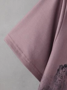 Manfinity Homme 男士隨機山與標語圖案T恤 - 藕粉色 - 查看 4