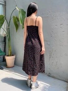 DAZY Hoa Lộn xộn Nếp gấp Phần Ngực Nút phía trước Váy Dây - màu đen - Xem 5