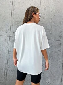 SHEIN Unity Camiseta unisex minimalista con texto curvo en inglés - Blanco - Ver 2