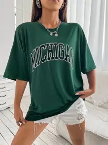 SHEIN Unity Camiseta unisex minimalista con texto curvo en inglés - Verde Oscuro - Ver 1