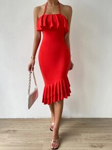 Vestido ajustado fluido ribete con fruncido bajo a capas de espalda abierta con cordón halter